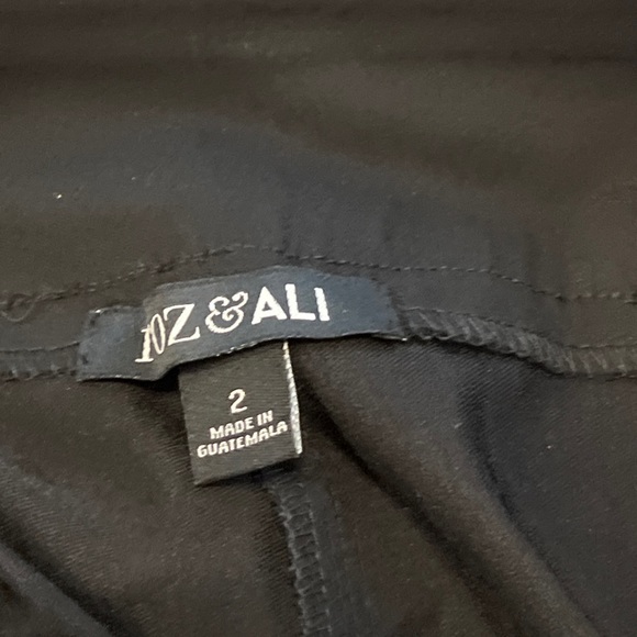 Dress Barn Roz & Ali Women's Pullon Black Pants With Side Zipper Womens Size 2 - Picture 5 of 7